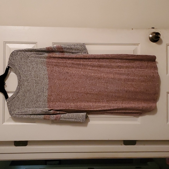 Dress - Below knee length - Picture 2 of 2